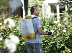 Hozelock Knapsack Sprayer 16L -Garden Care Shop hozelock backpack sprayer 16l 2