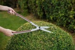 Kent And Stowe Lightweight Precision Hedge Shears